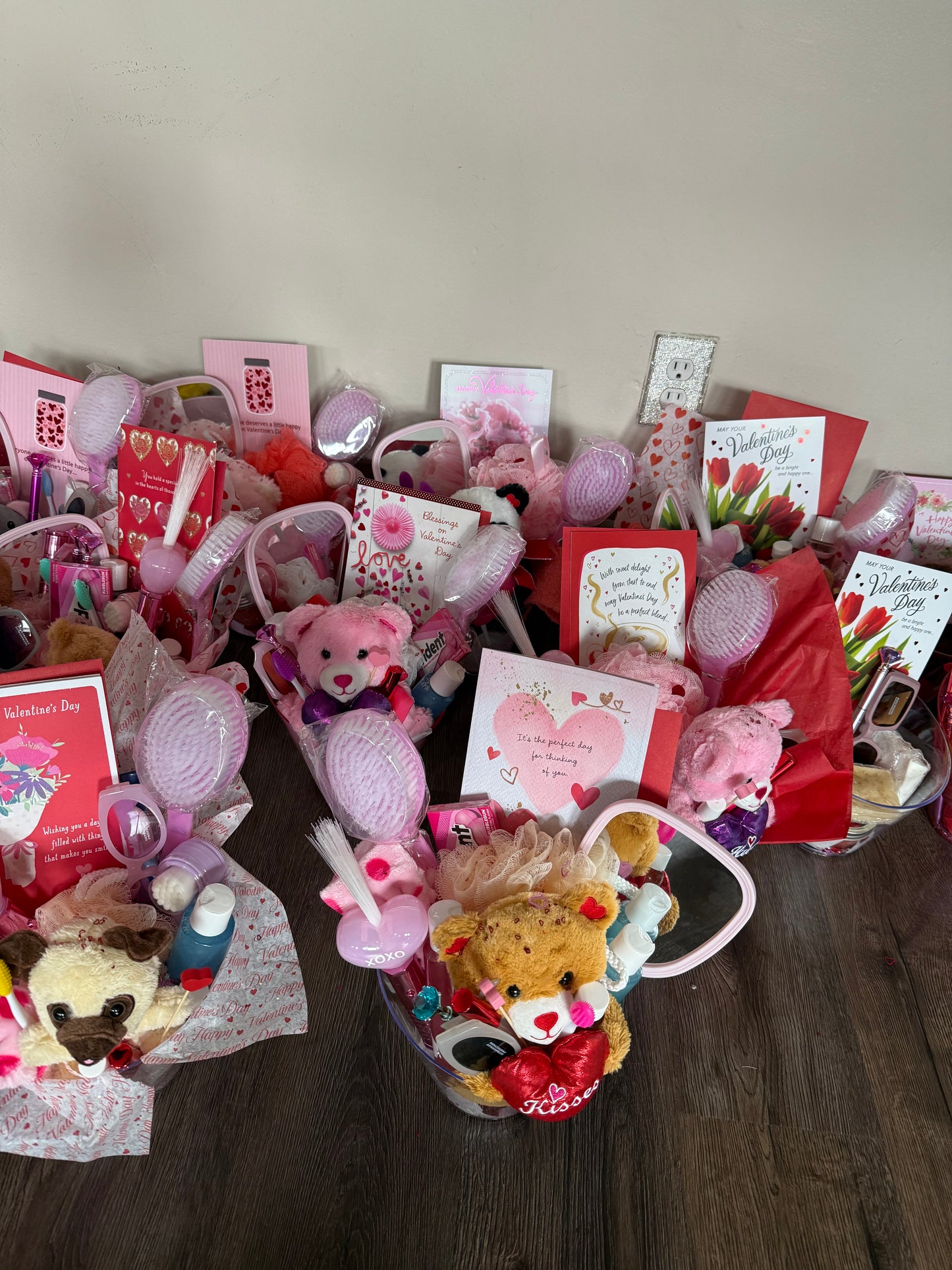 Valentine’s Day Spa On The Go Buckets🧺💗