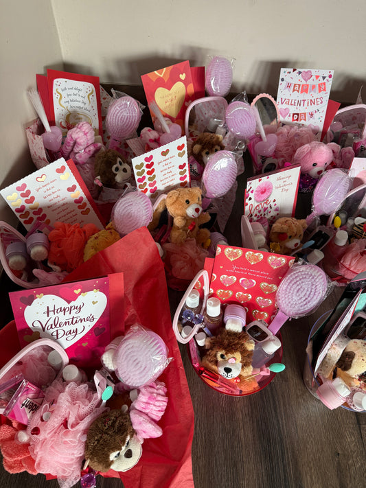 Valentine’s Day Spa On The Go Buckets🧺💗