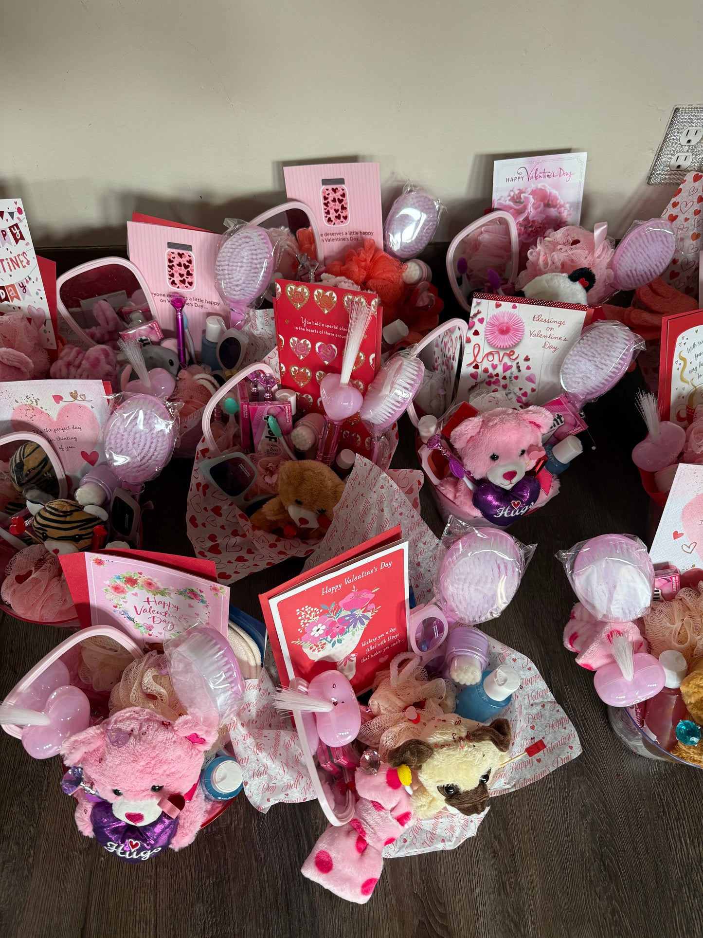 Valentine’s Day Spa On The Go Buckets🧺💗